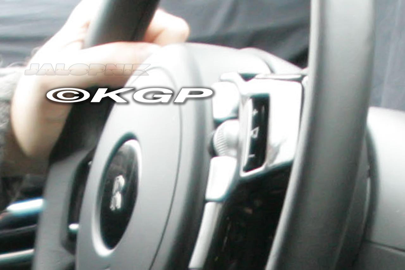 Illustration for article titled First Look: Rolls Royce RR4 Interior